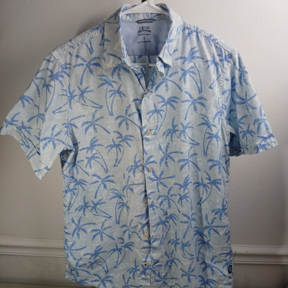 IZOD Saltwater Men's Small White Blue Palm Tree Relaxed Short Sleeve Shirt